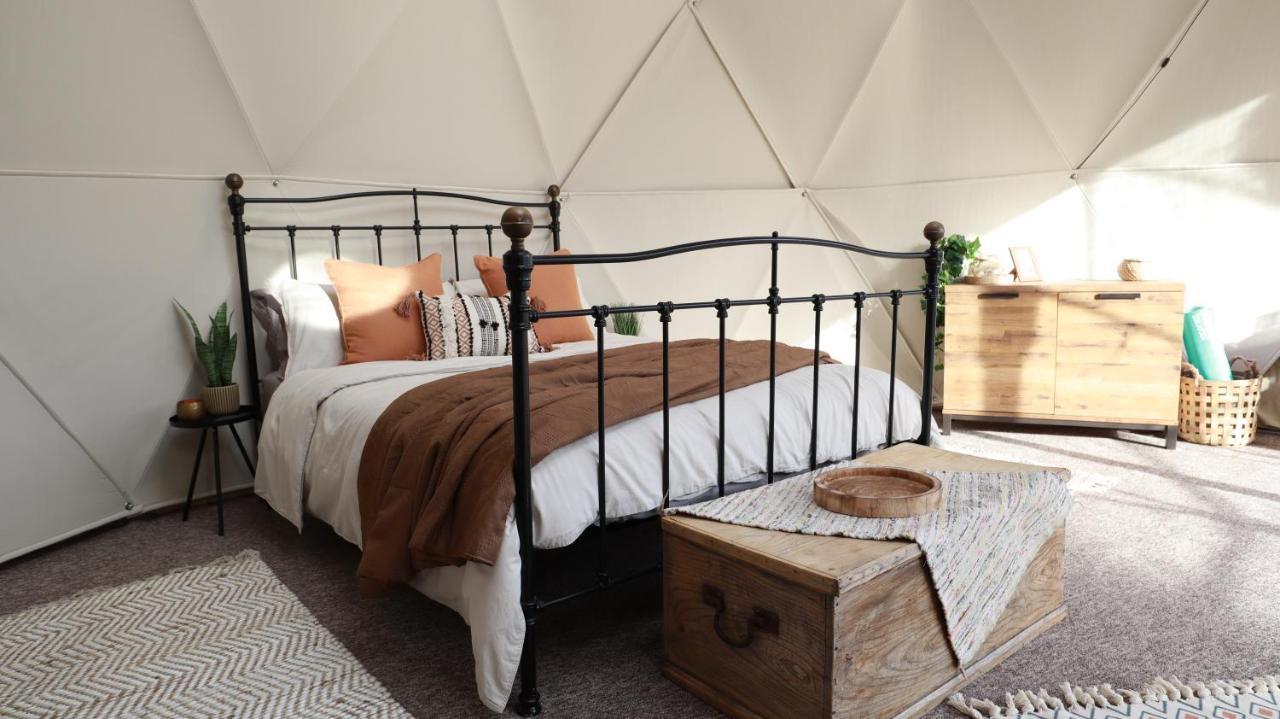 Luxury Dome With Private Wood-Fired Hot Tub Hotel Oxford Ngoại thất bức ảnh